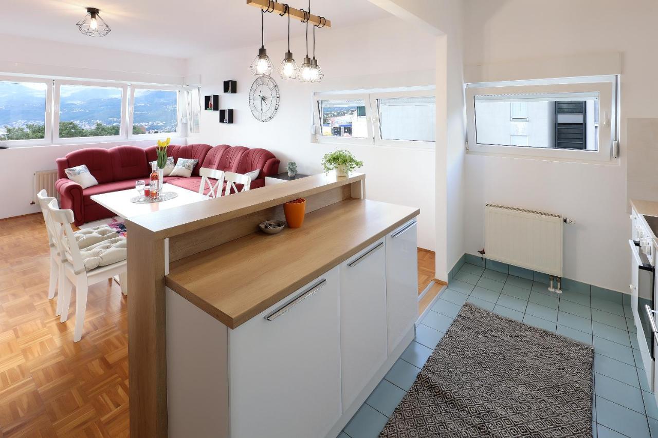 Apartment Leon - Sea View Rijeka Dış mekan fotoğraf