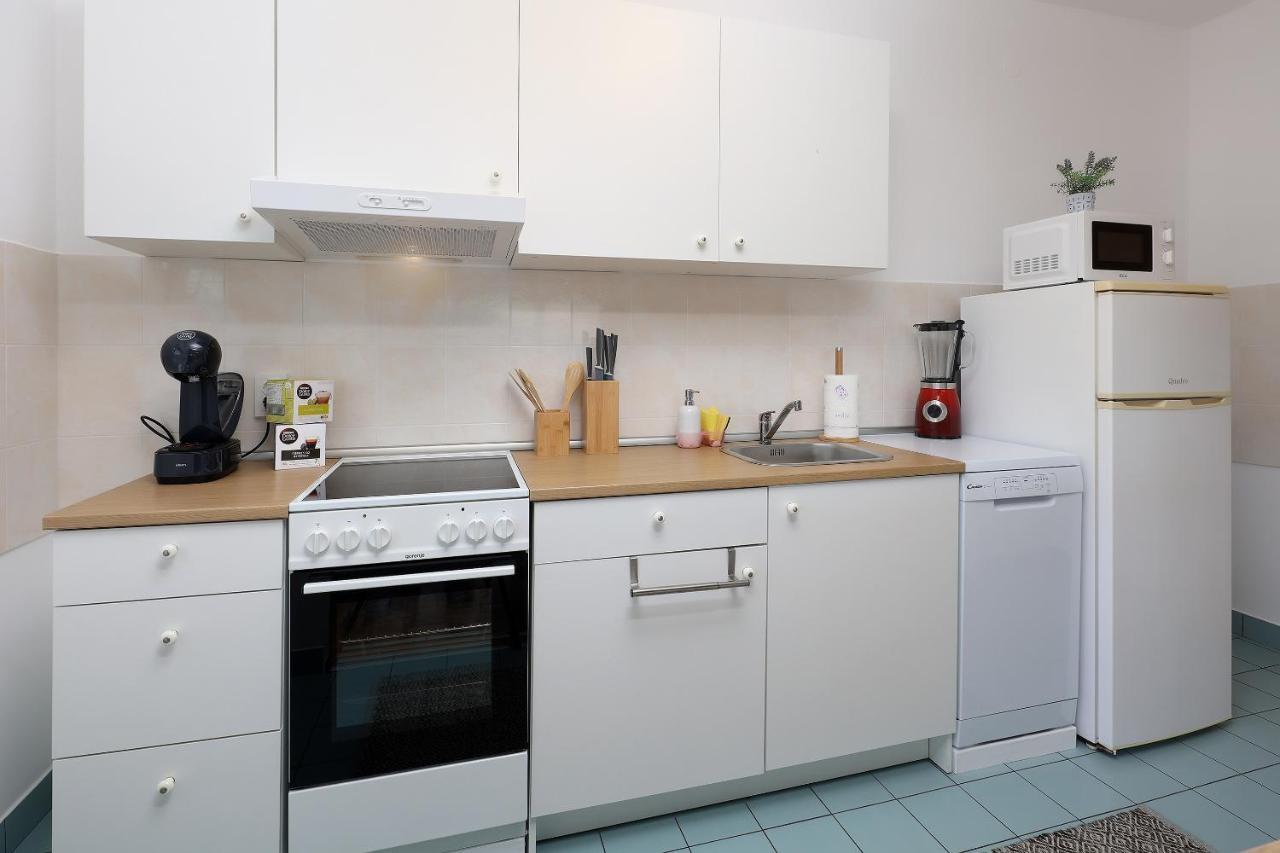 Apartment Leon - Sea View Rijeka Dış mekan fotoğraf
