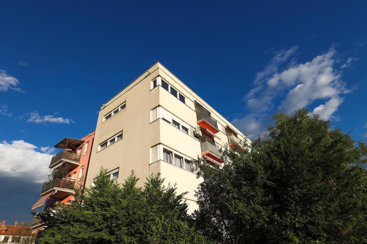 Apartment Leon - Sea View Rijeka Dış mekan fotoğraf