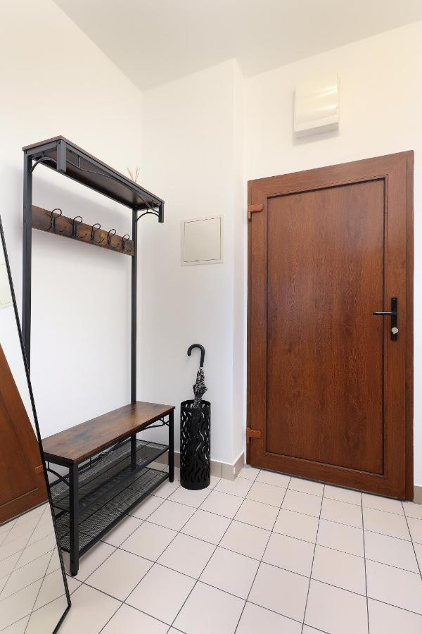 Apartment Leon - Sea View Rijeka Dış mekan fotoğraf
