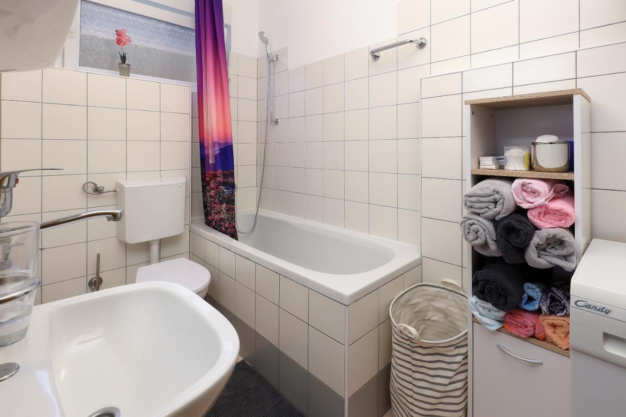 Apartment Leon - Sea View Rijeka Dış mekan fotoğraf